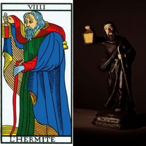 À esquerda, o Arcano Nove, O Eremita. À Direita, imagem de São Longuinho.